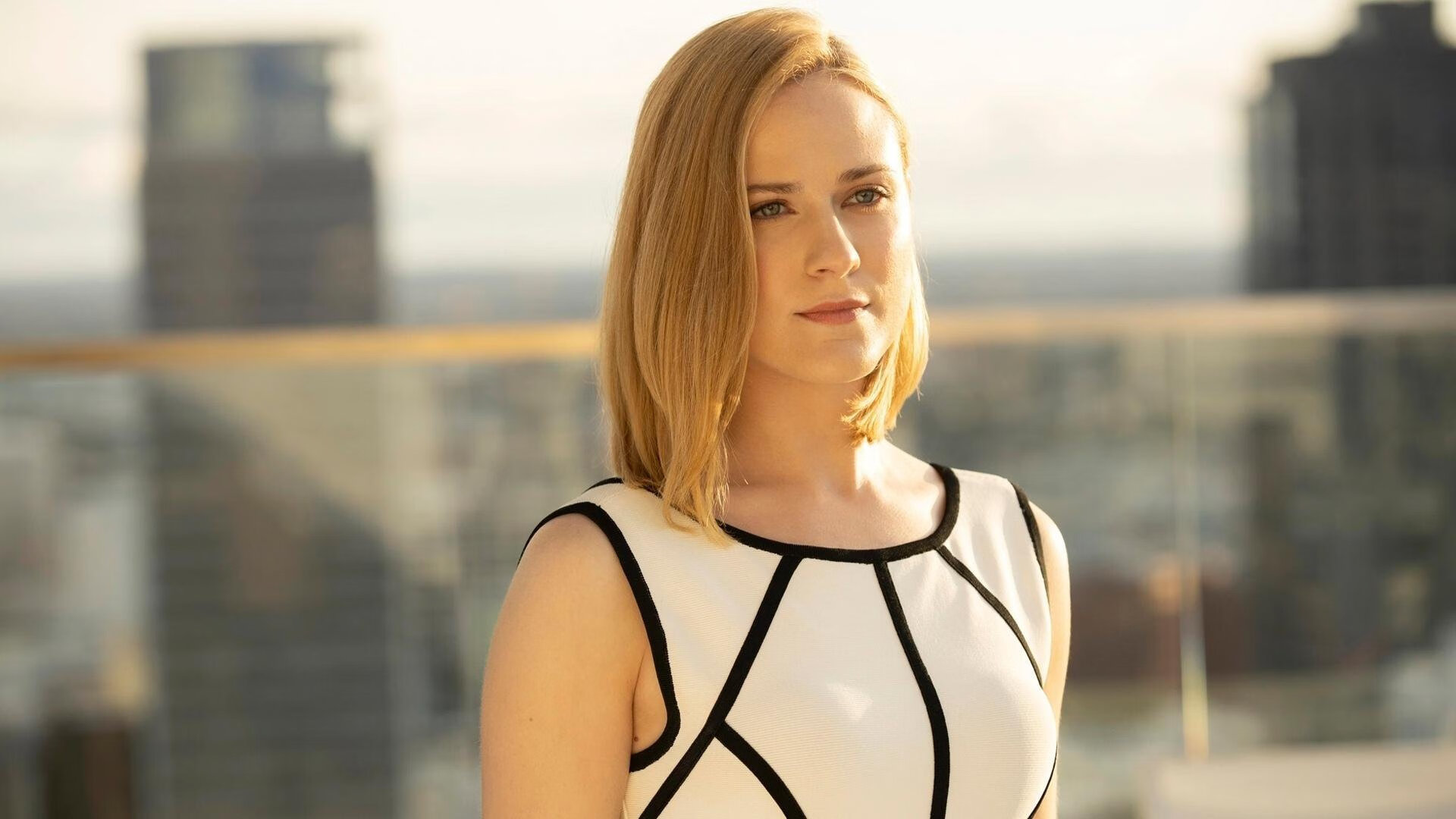 九游app官网下载-球员转身瞬间：欧冠中最惊险的盘球技巧，欧冠传球成功率