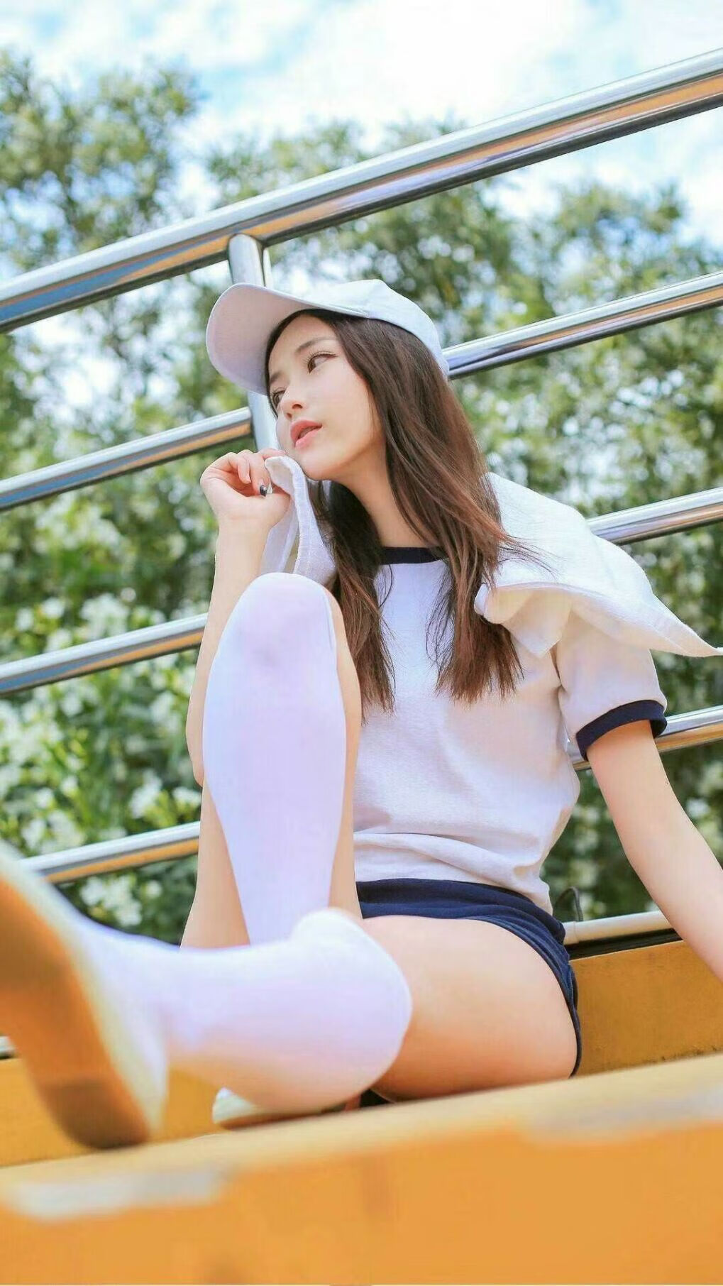 逆转神话:灯泡点亮的奇迹之夜