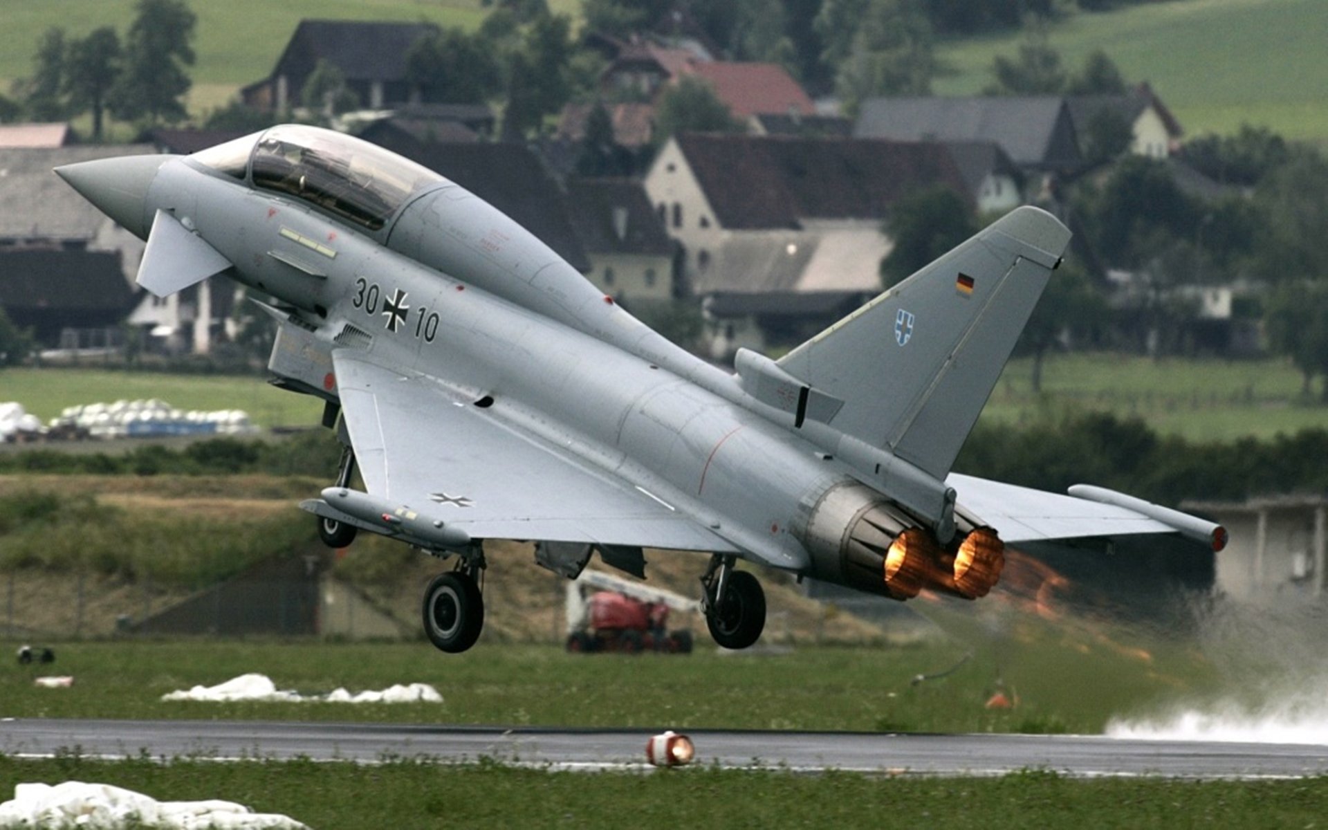 九游娱乐官网 (jiuyou)-汉堡球员展现出色的防守表现，稳定取胜，汉堡主力阵容汉堡球员名单